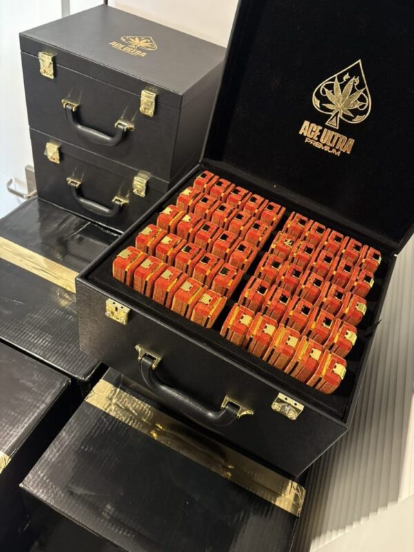 ACE ULTRA BLACK BADGE COLLECTION ( 2G 100PCS VARIETY MASTER BOX )